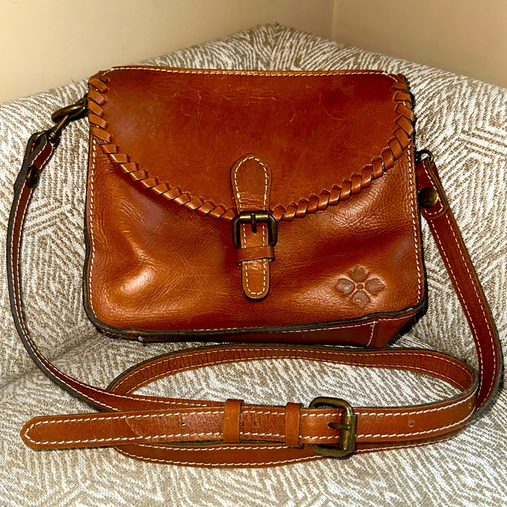 Patricia Nash Italian leather cognac, whipstitch medium sized crossbody bag!